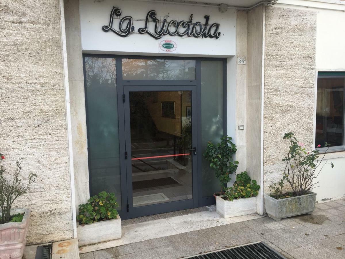 Hotel La Lucciola Chianciano Terme Exterior photo
