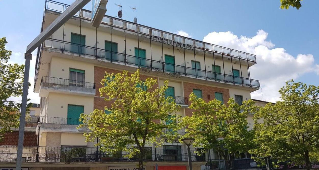 Hotel La Lucciola Chianciano Terme Exterior photo